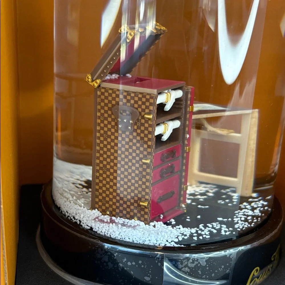 Louis Vuitton‎ Damier VIP Stokowski Steamer Trunk Snow Globe